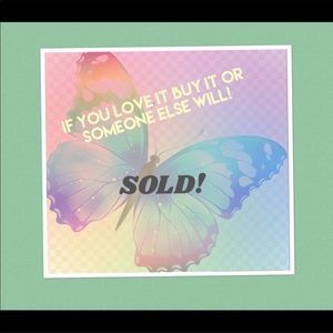 NWT Betsey Johnson Eiffel Tower Earrings